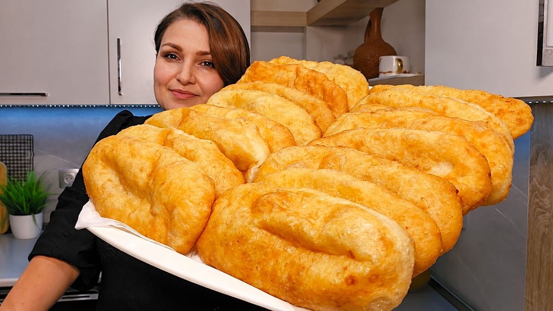 Pyragėliai „Vyžos“ kaip sovietmečio valgyklose: milžiniški, purūs ir su tuo pačiu vaikystės skoniu